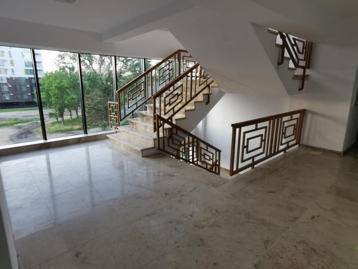 Mamaia Central Apartments Bagian luar foto